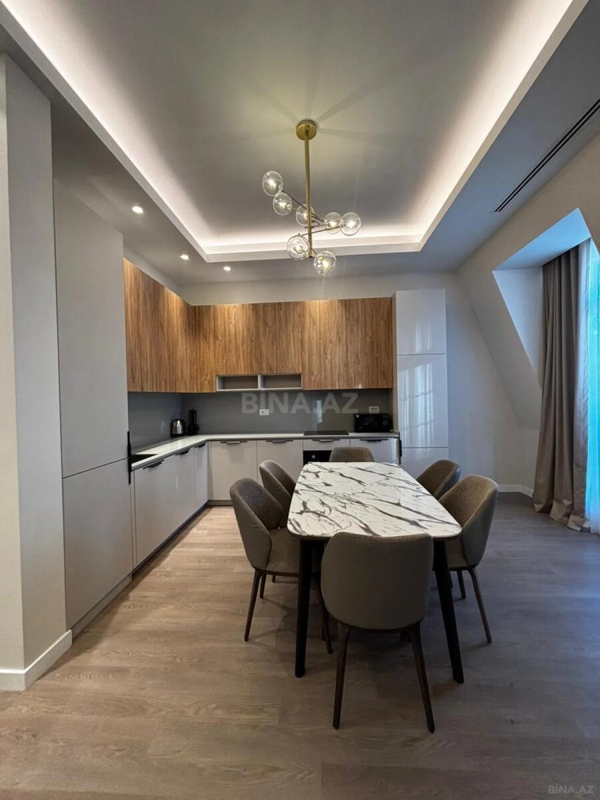 Kirayə verilir 3 otaqlı mənzil 125 m²