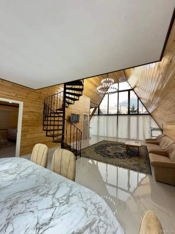 Kirayə verilir 4 otaqlı həyət evi 200 m²