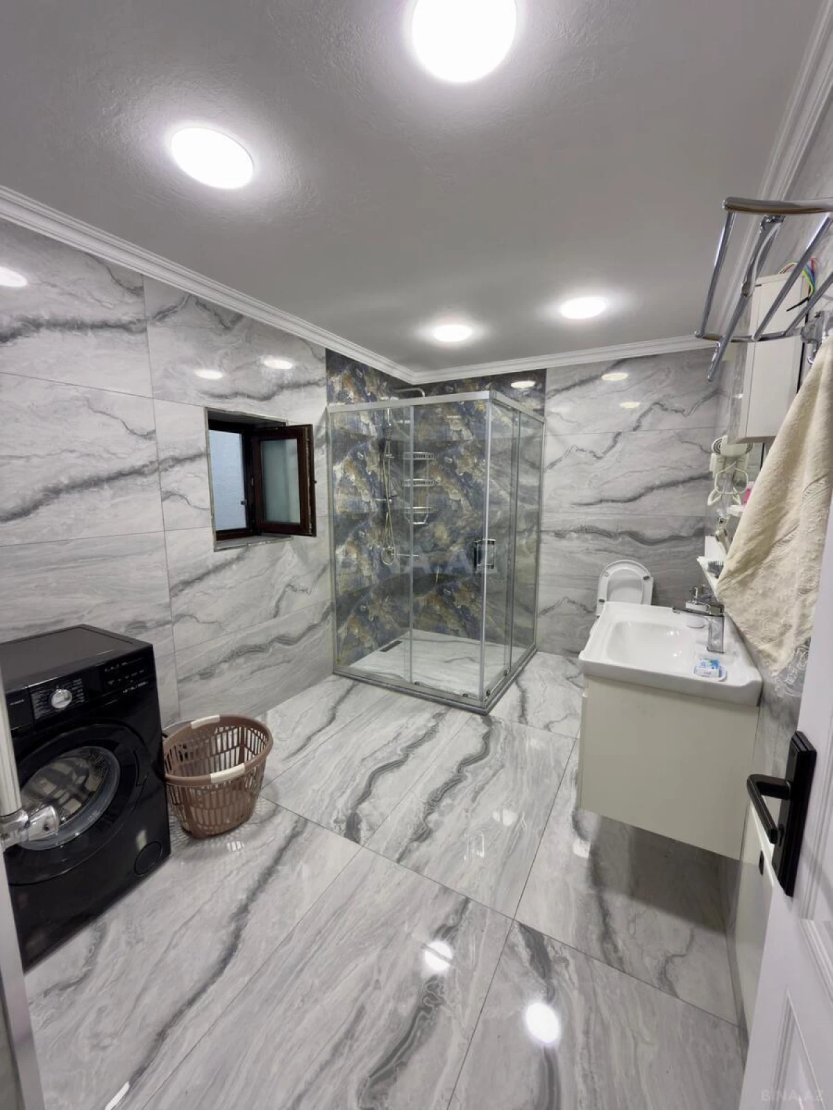 Kirayə verilir 4 otaqlı həyət evi 200 m²