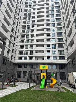 Satılır 2 otaqlı mənzil 61 m²