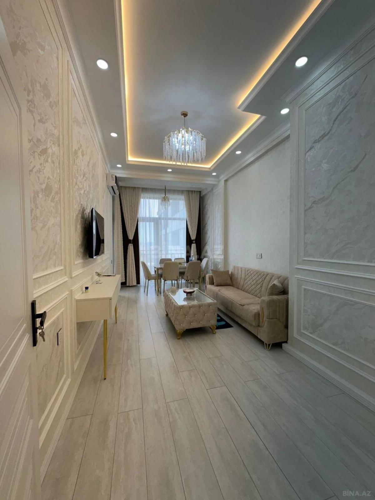 Satılır 2 otaqlı mənzil 61 m²