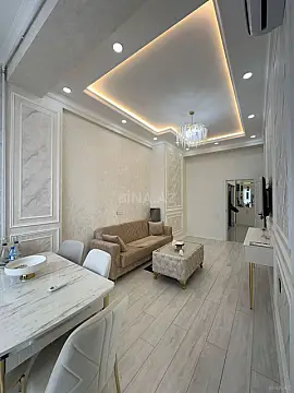 Satılır 2 otaqlı mənzil 61 m²