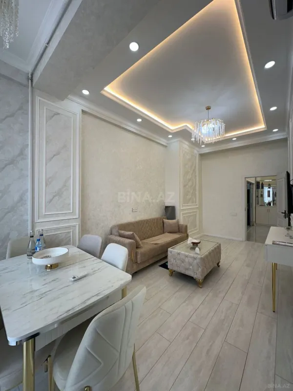 Satılır 2 otaqlı mənzil 61 m²
