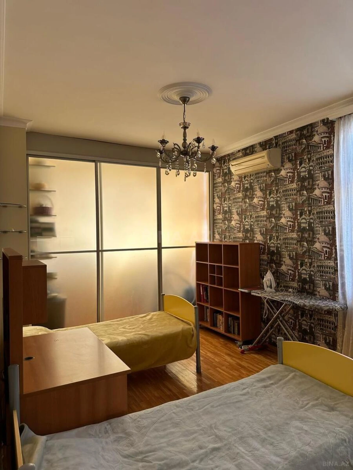 Satılır 3 otaqlı mənzil 128 m²