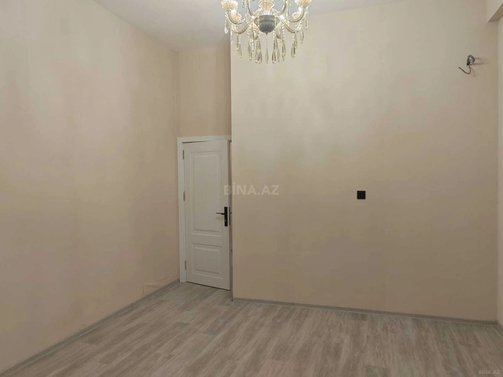 Satılır 3 otaqlı mənzil 82.2 m²