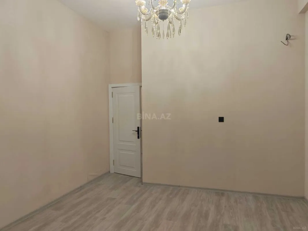 Satılır 3 otaqlı mənzil 82.2 m²