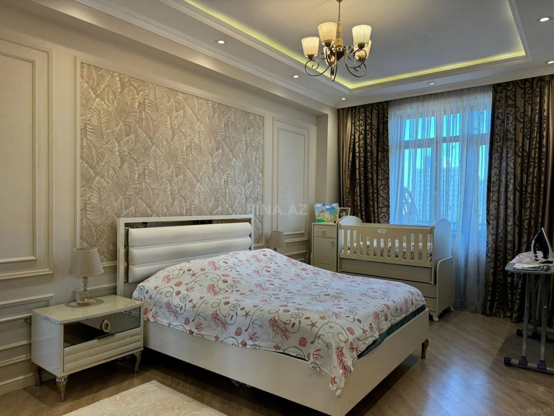 Satılır 2 otaqlı mənzil 110 m²
