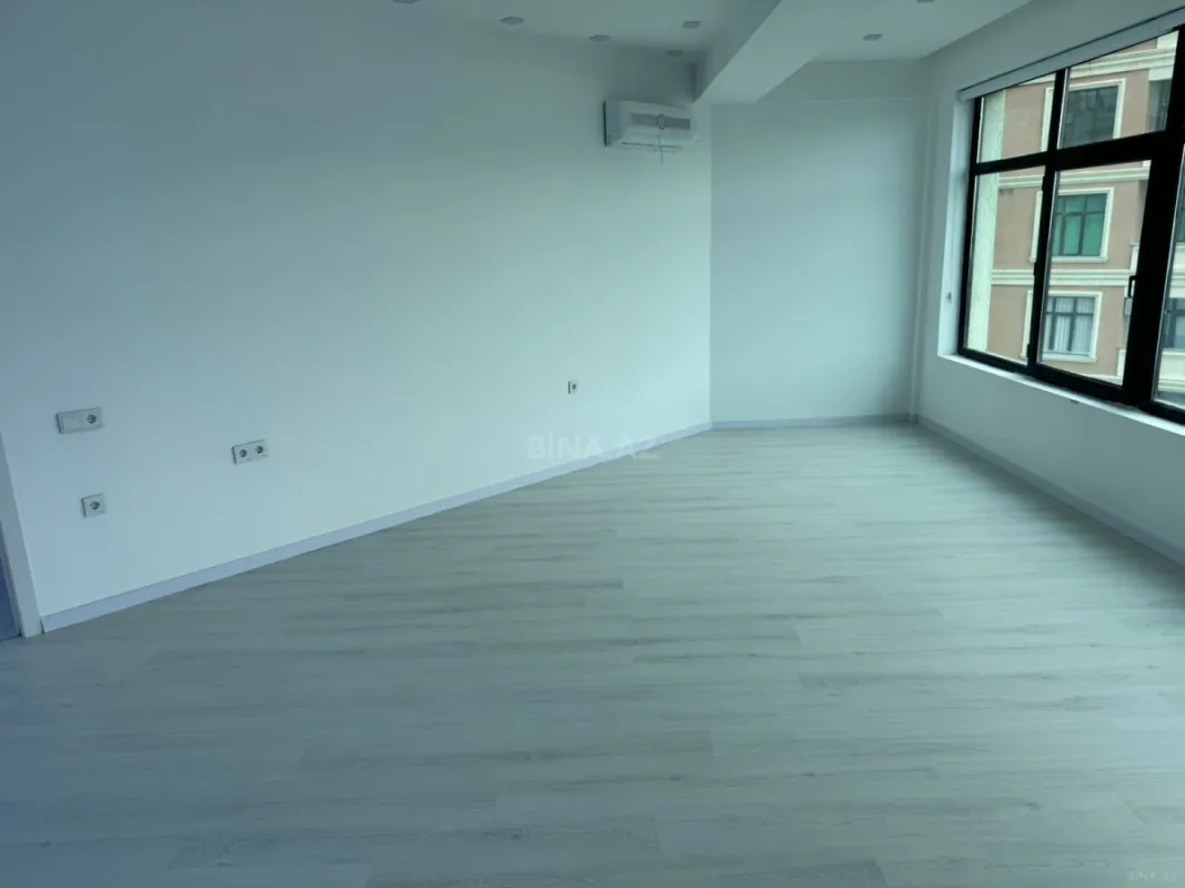 Kirayə verilir 3 otaqlı ofis 115 m²