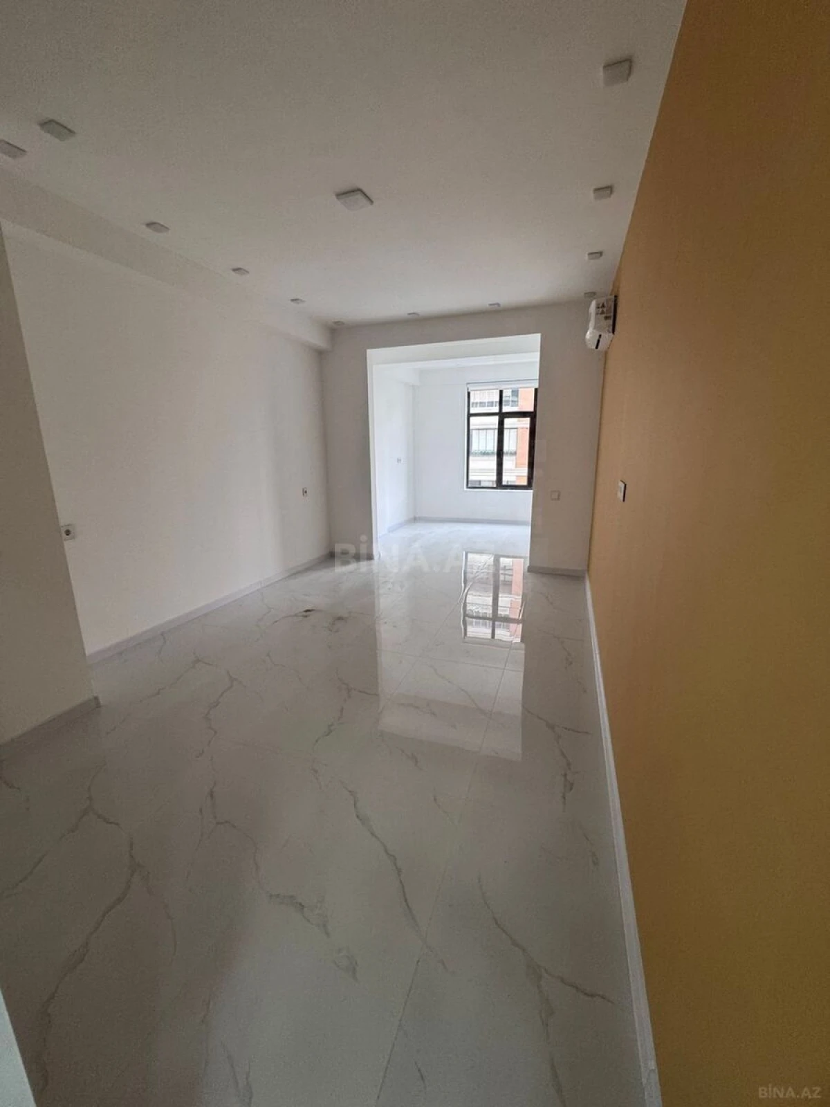 Kirayə verilir 3 otaqlı ofis 115 m²