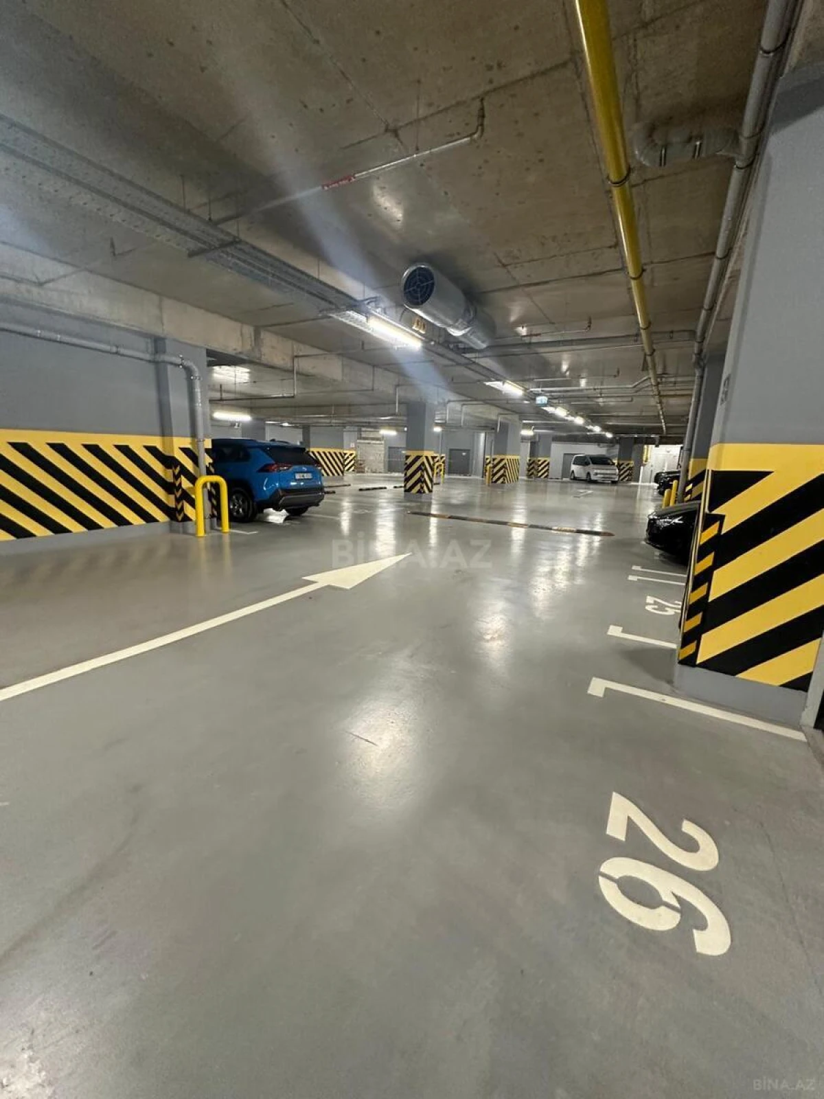 Satılır 4 otaqlı mənzil 175 m²