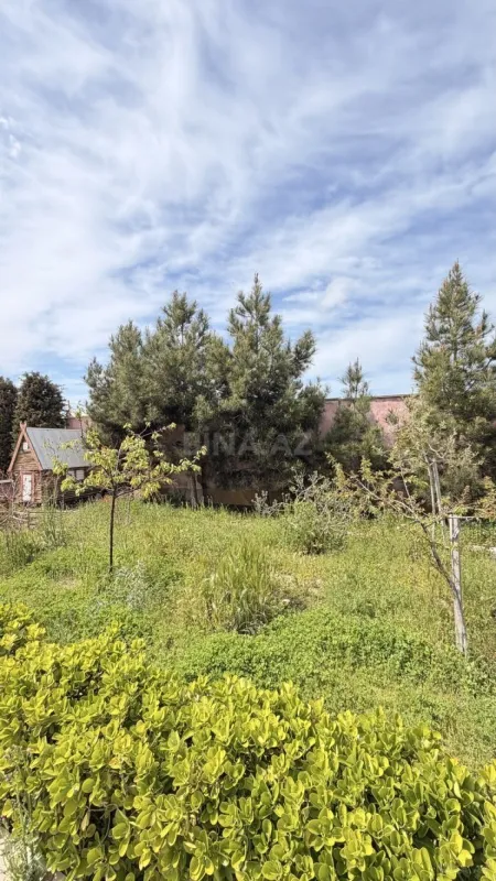 Satılır 4 otaqlı həyət evi 140 m²