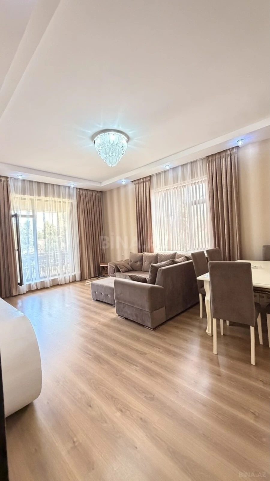 Satılır 4 otaqlı həyət evi 140 m²