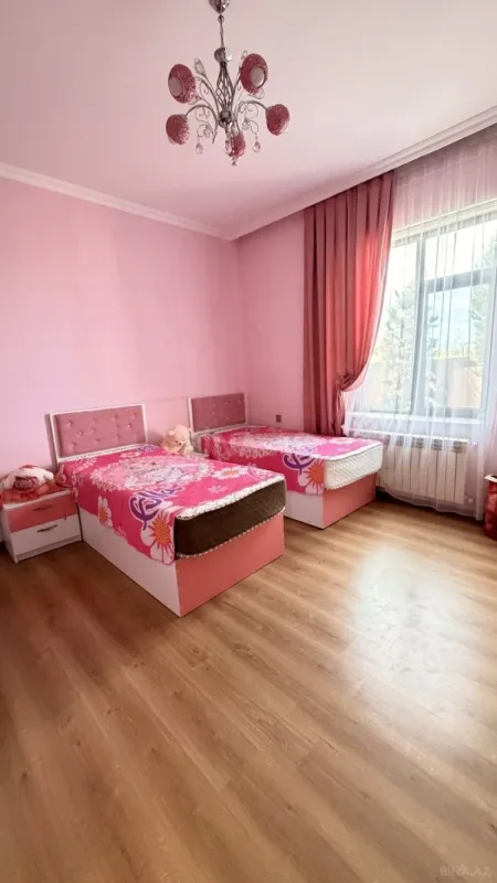 Satılır 4 otaqlı həyət evi 140 m²