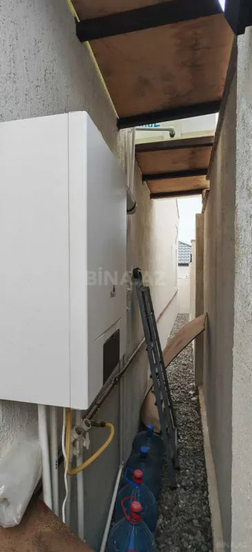 Satılır 4 otaqlı həyət evi 180 m²