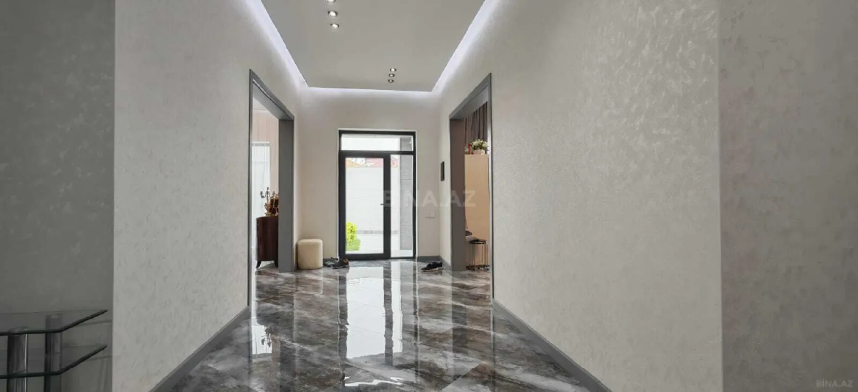 Satılır 4 otaqlı həyət evi 180 m²