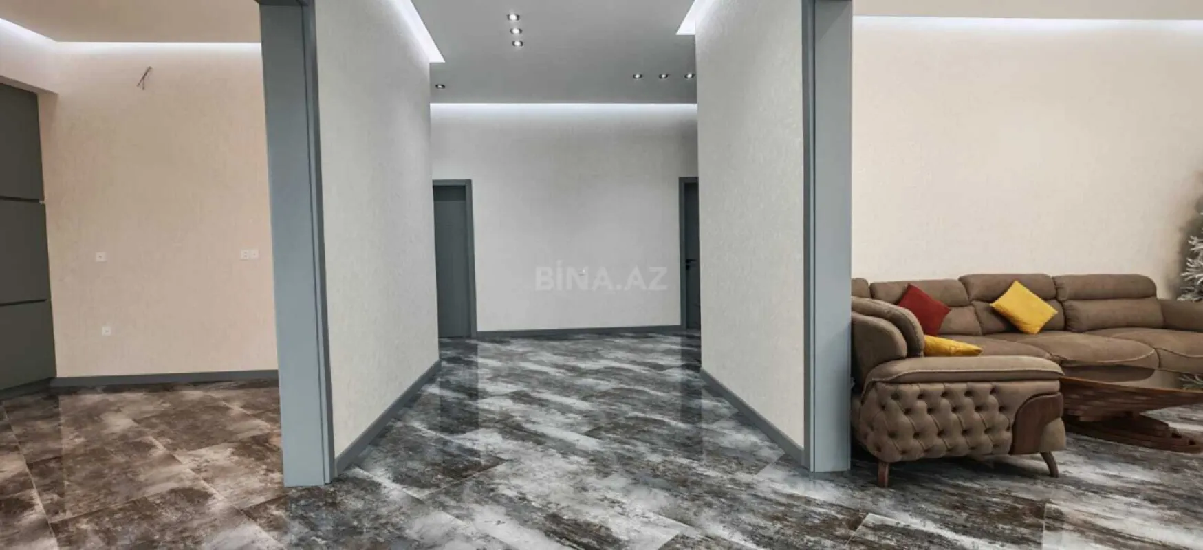 Satılır 4 otaqlı həyət evi 180 m²