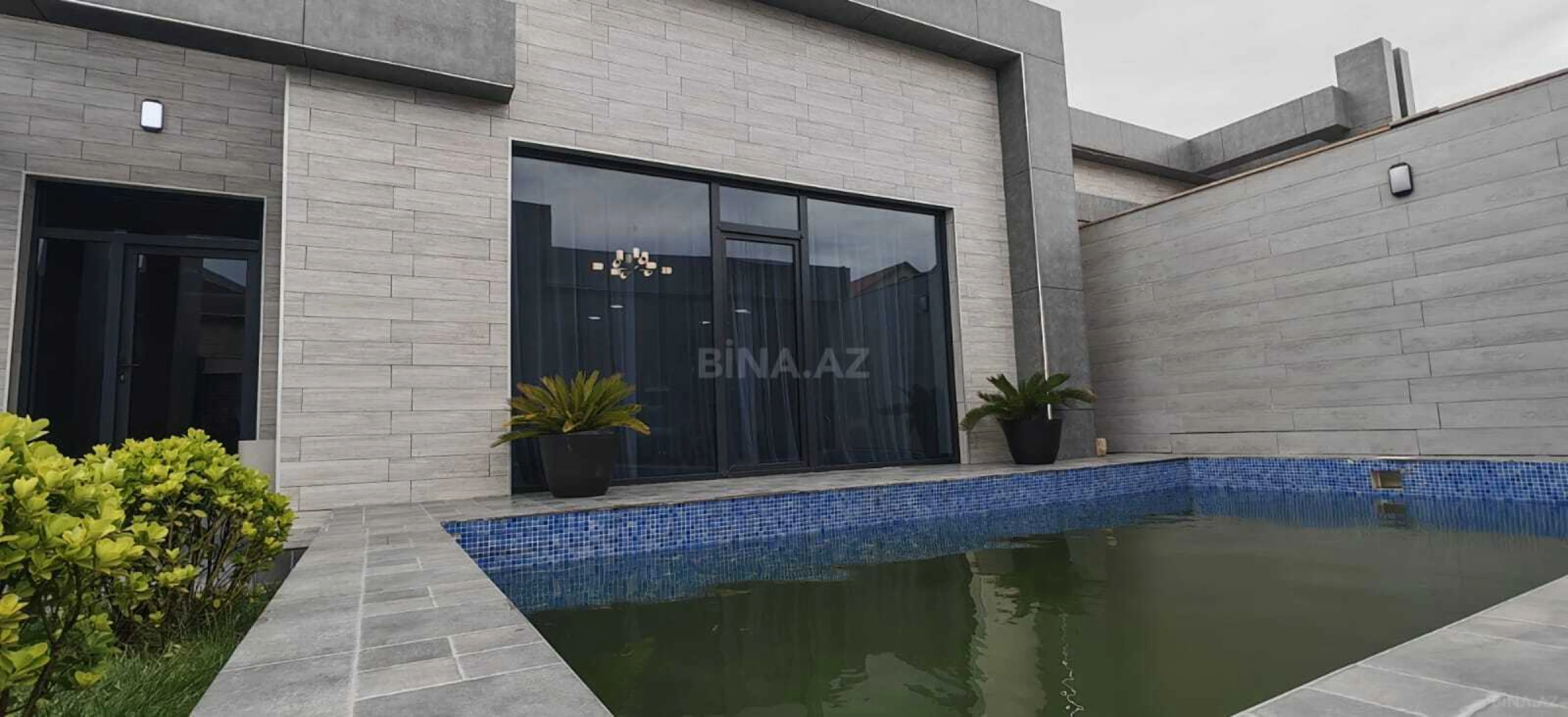 Satılır 4 otaqlı həyət evi 180 m²