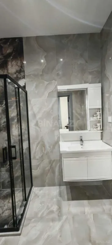 Satılır 4 otaqlı həyət evi 180 m²