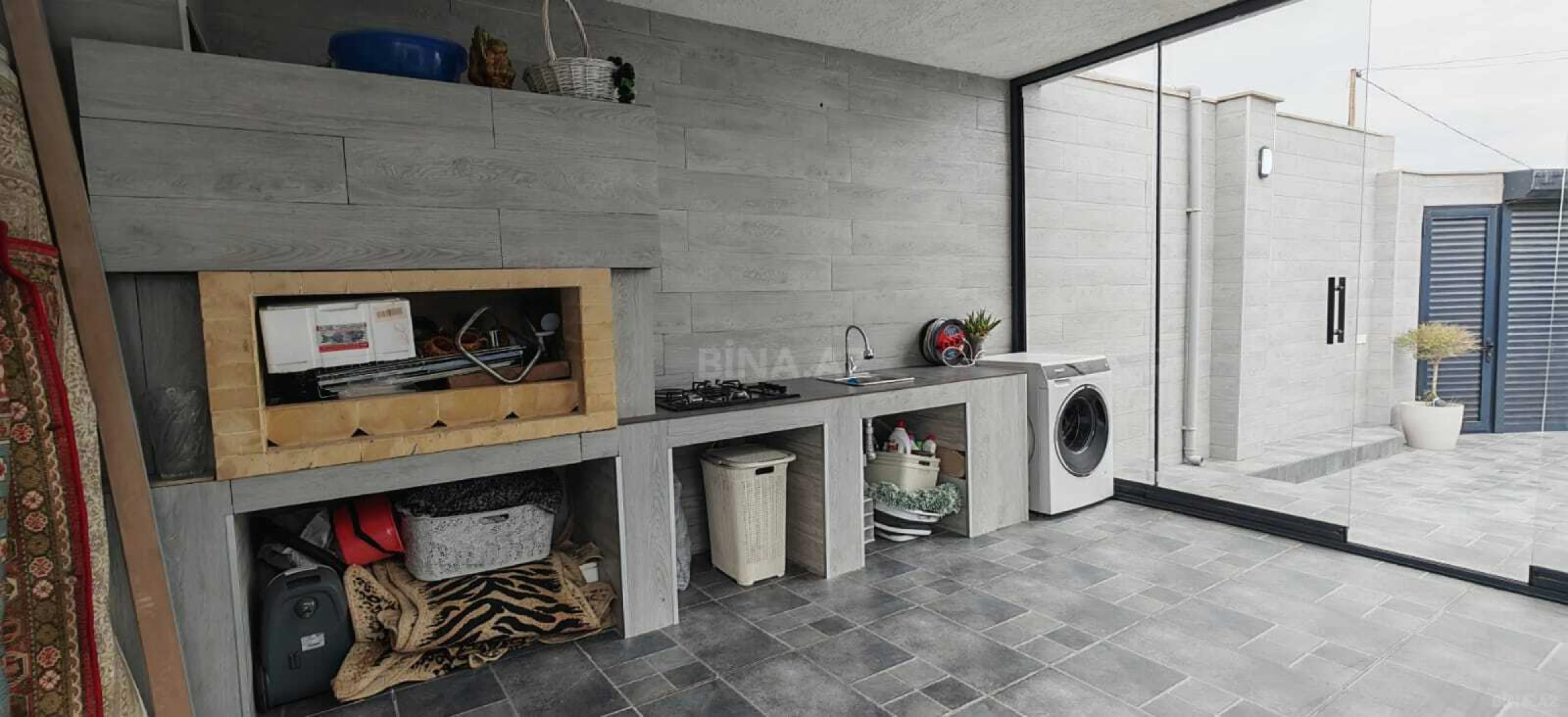 Satılır 4 otaqlı həyət evi 180 m²