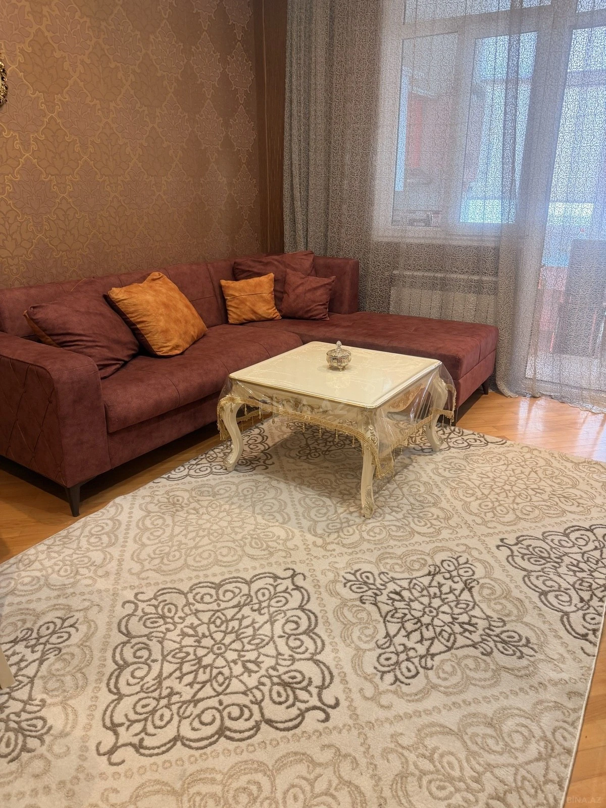 Kirayə verilir 2 otaqlı mənzil 63 m²