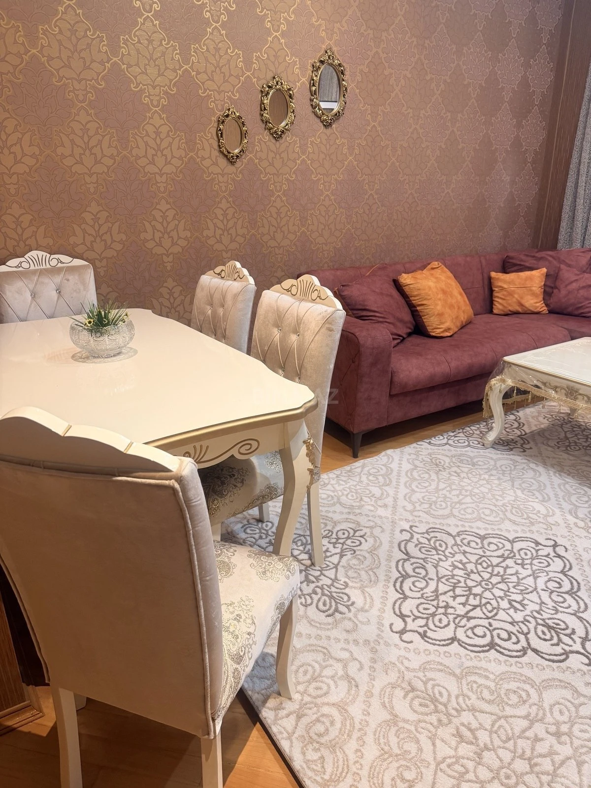 Kirayə verilir 2 otaqlı mənzil 63 m²