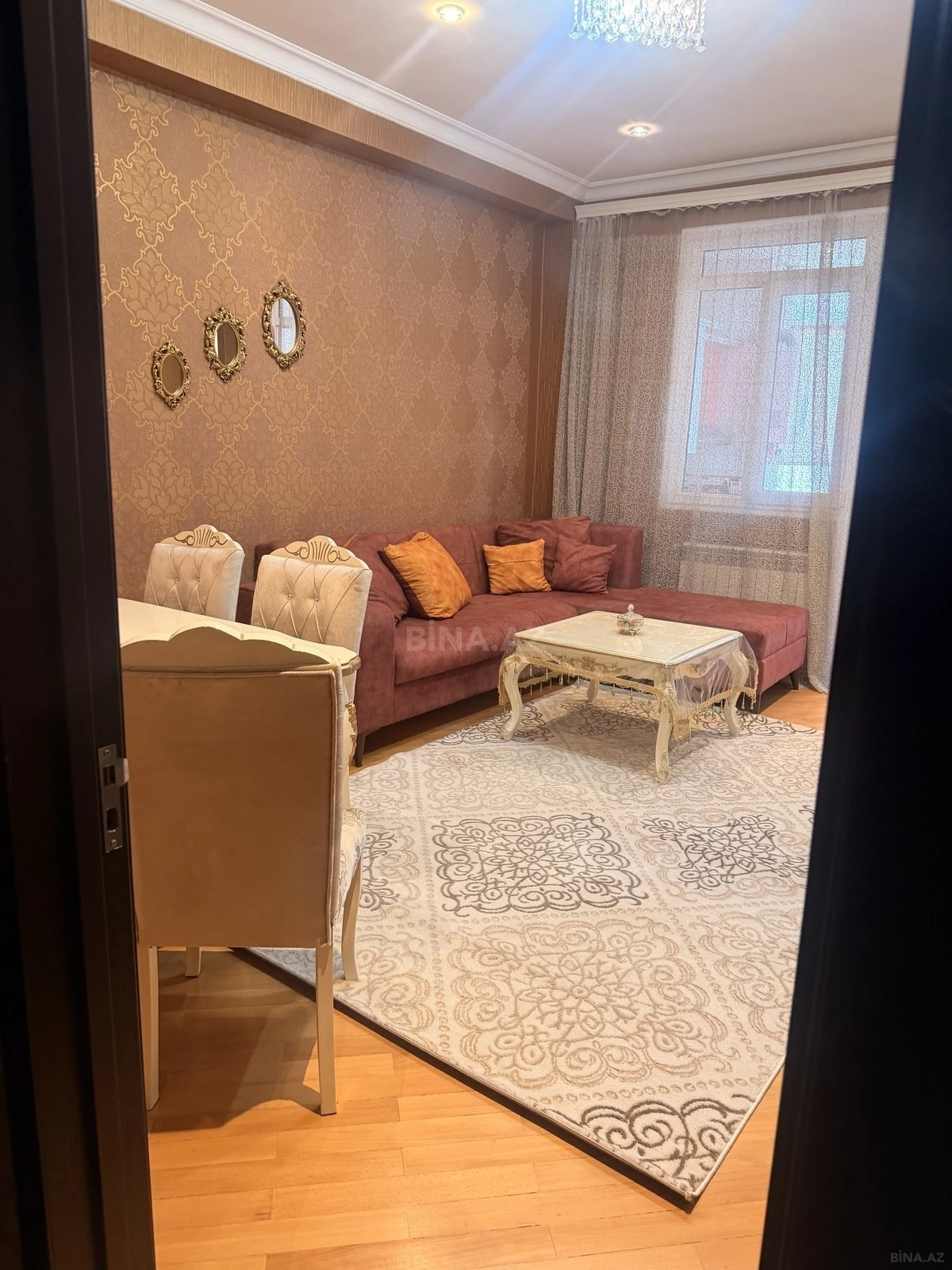 Kirayə verilir 2 otaqlı mənzil 63 m²