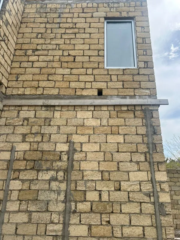 Satılır 4 otaqlı həyət evi 100 m²