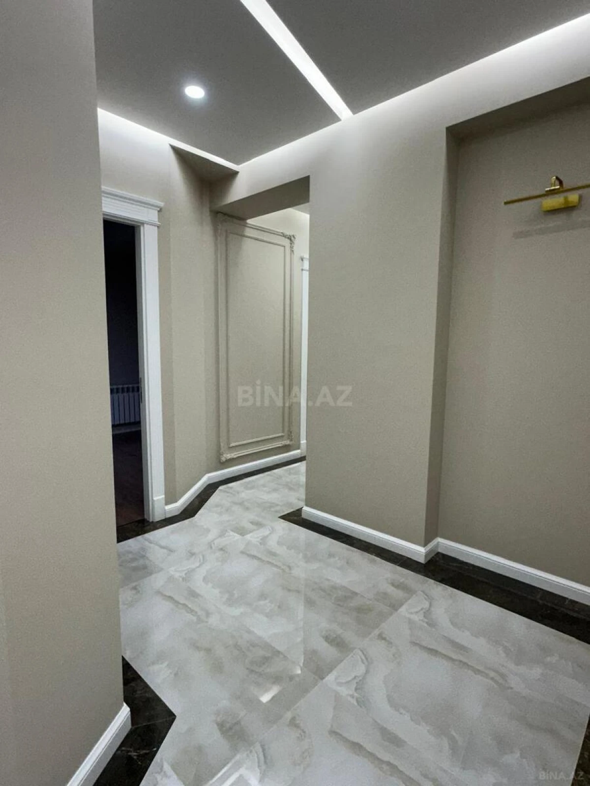 Satılır 3 otaqlı mənzil 89 m²
