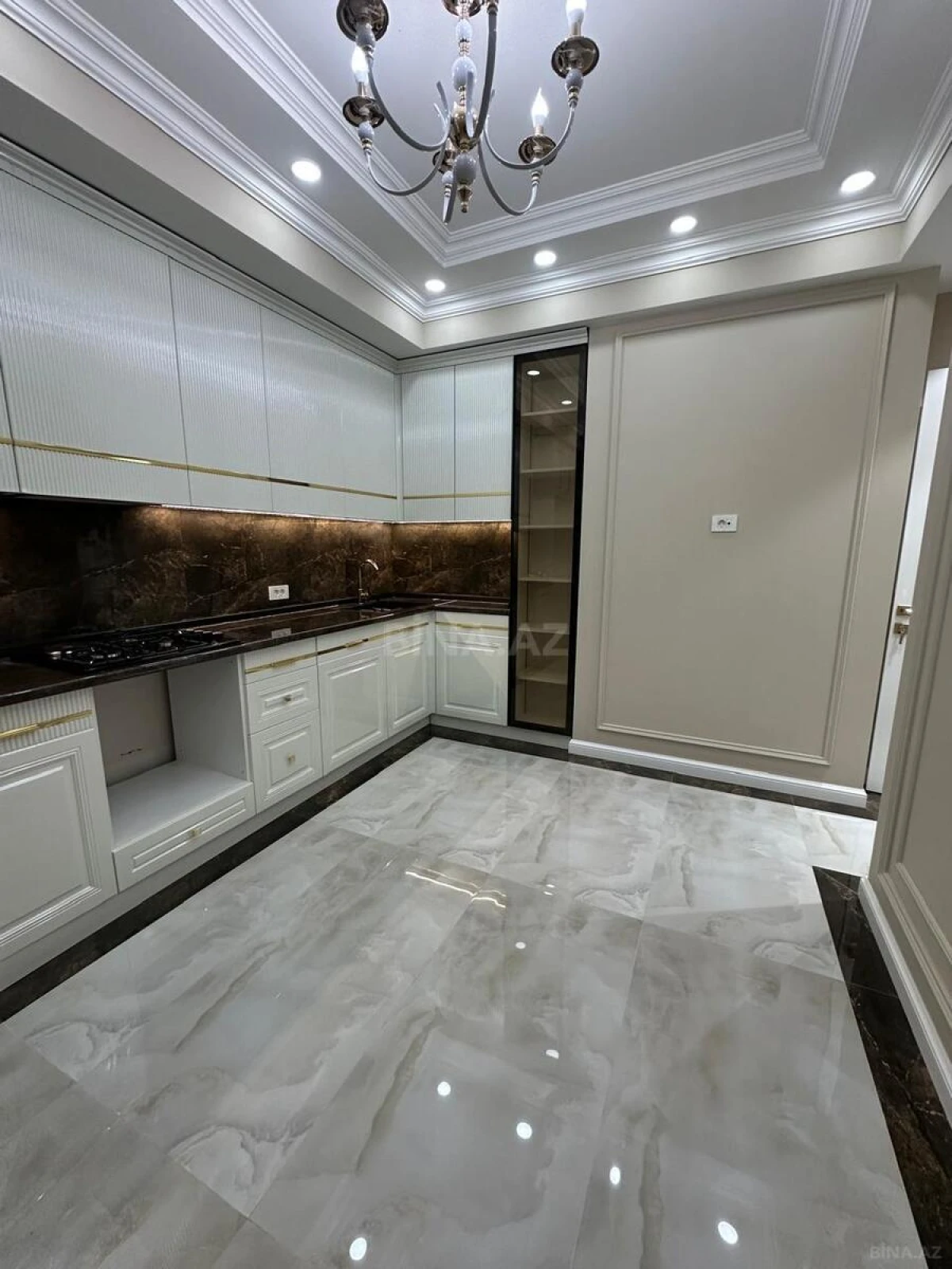Satılır 3 otaqlı mənzil 89 m²