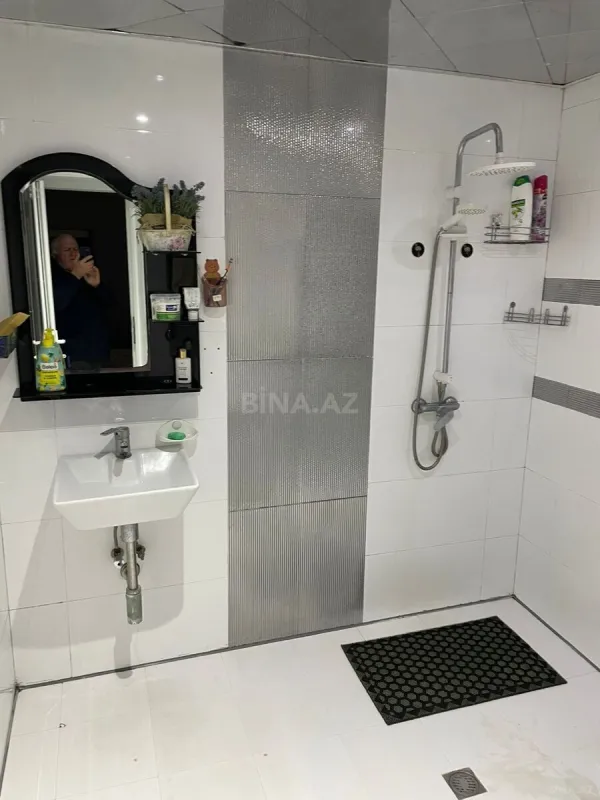 Kirayə verilir 4 otaqlı həyət evi 200 m²