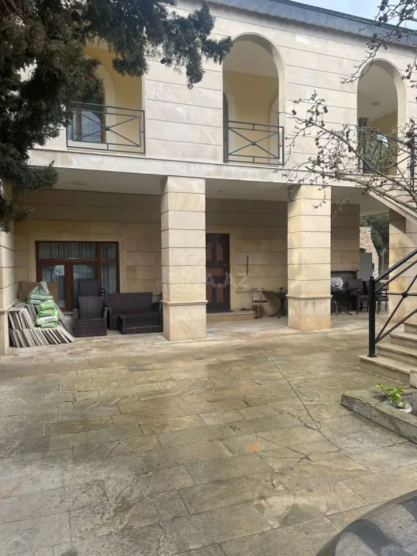 Kirayə verilir 4 otaqlı həyət evi 200 m²
