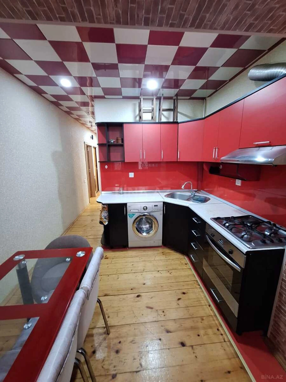 Satılır 2 otaqlı mənzil 70 m²
