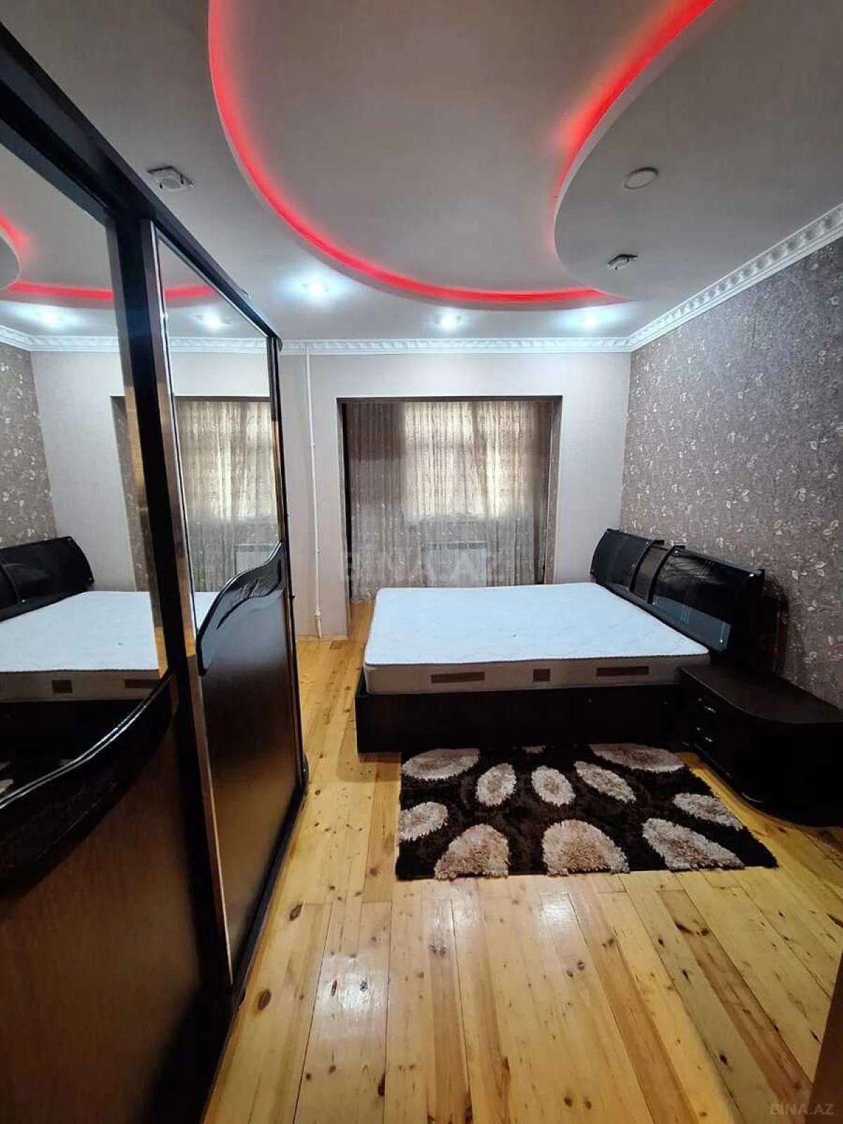 Satılır 2 otaqlı mənzil 70 m²
