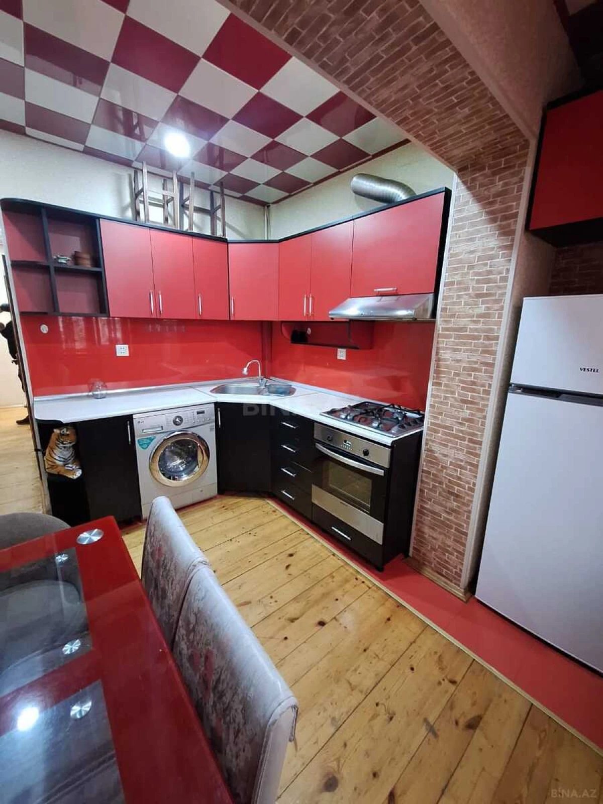 Satılır 2 otaqlı mənzil 70 m²