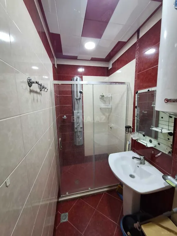 Satılır 2 otaqlı mənzil 70 m²