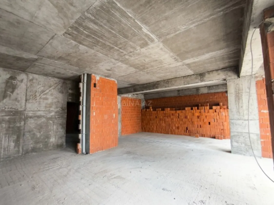 Satılır 3 otaqlı mənzil 117 m²