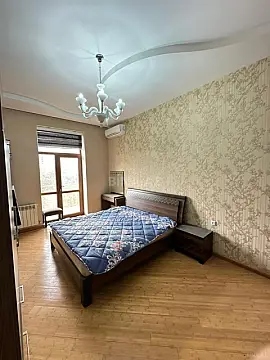 Kirayə verilir 3 otaqlı mənzil 100 m²