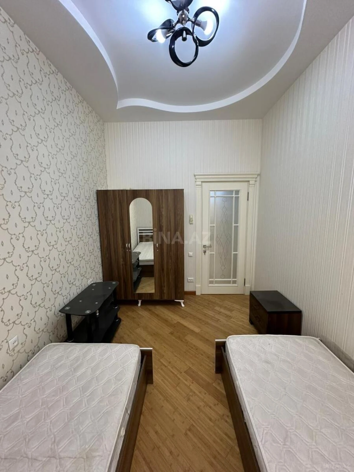 Kirayə verilir 3 otaqlı mənzil 100 m²