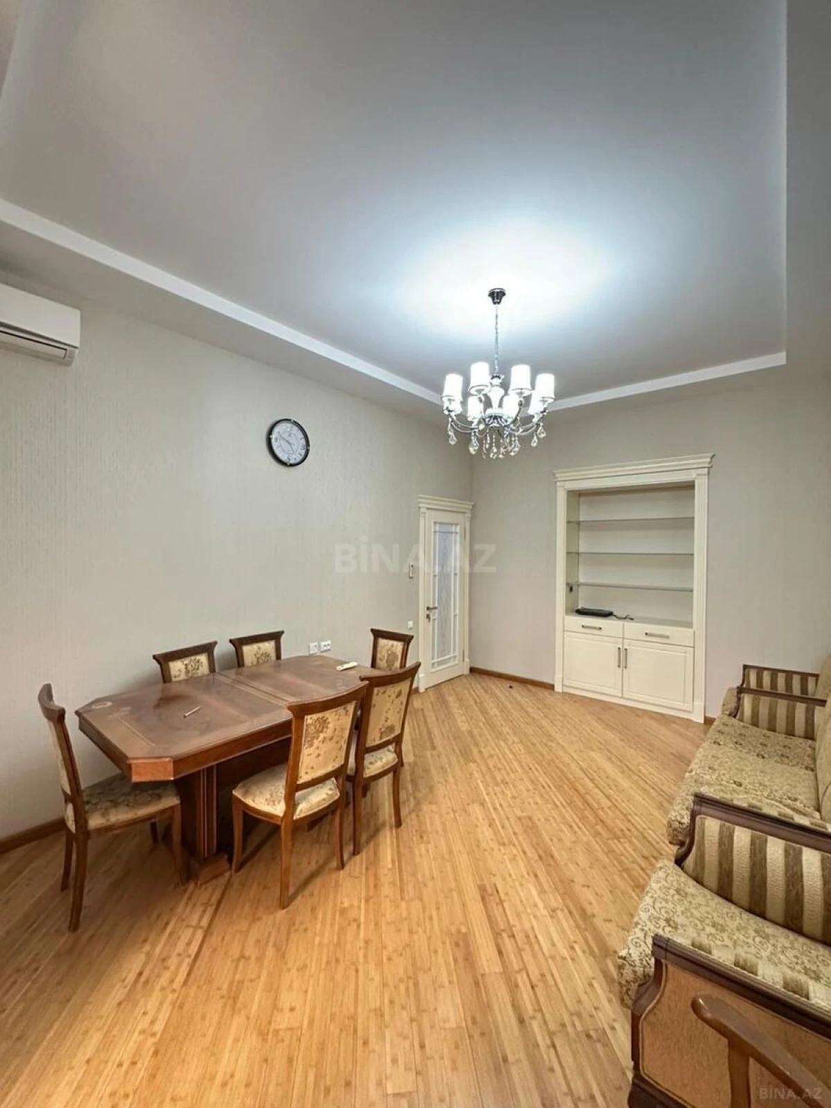 Kirayə verilir 3 otaqlı mənzil 100 m²