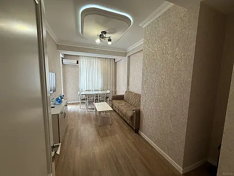 Kirayə verilir 2 otaqlı mənzil 86 m²