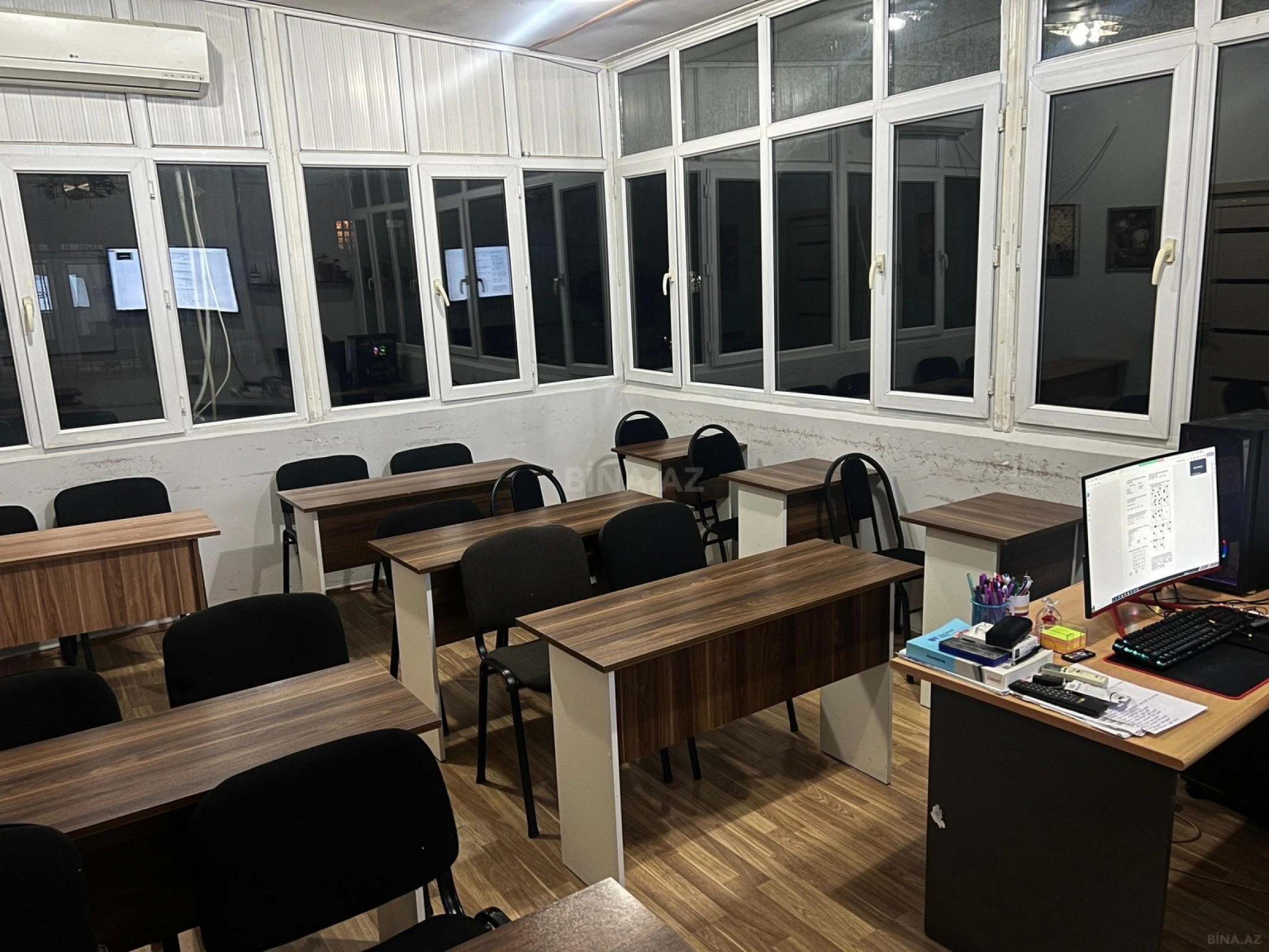 Kirayə verilir 3 otaqlı ofis 80 m²