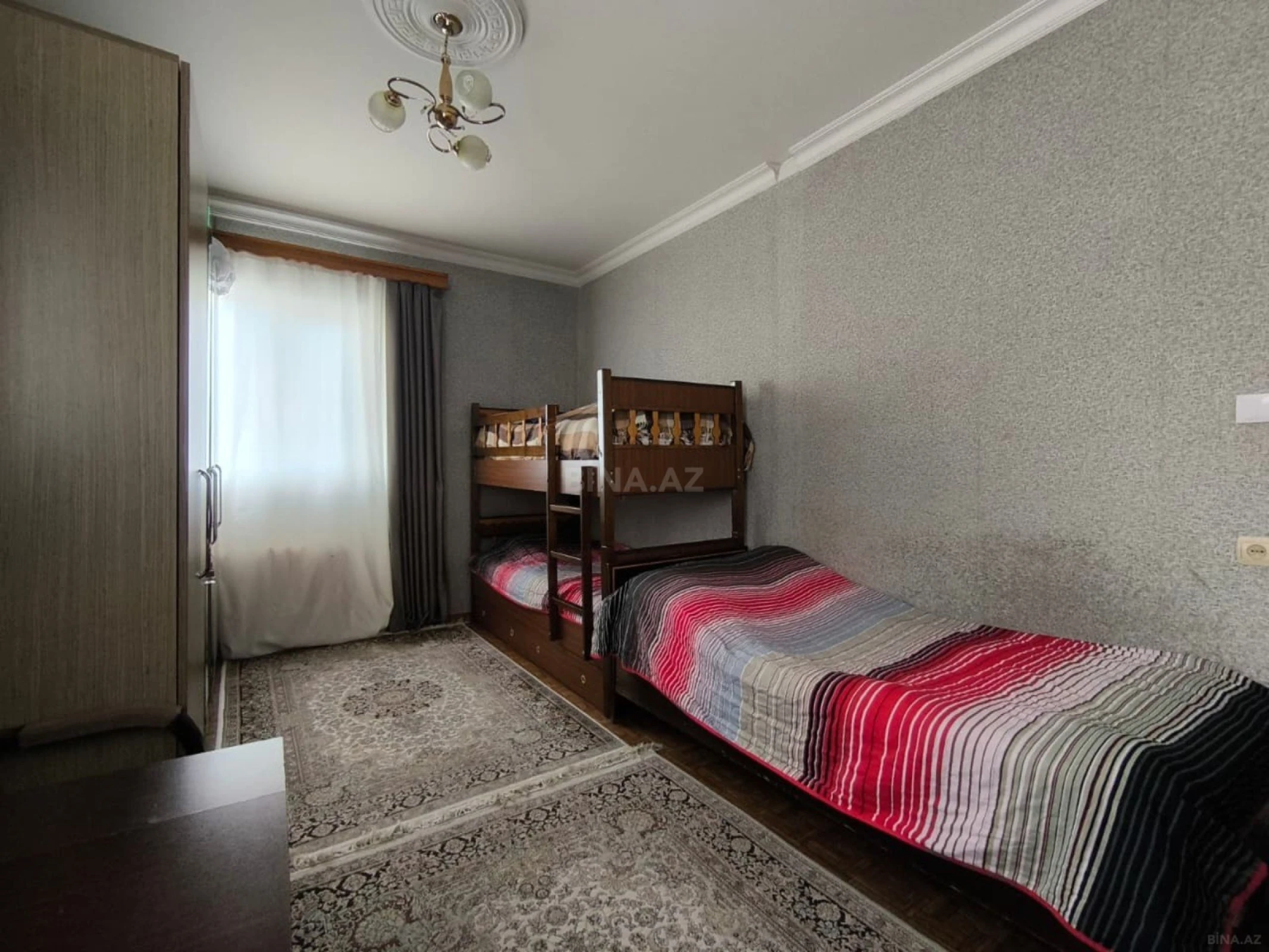 Satılır 1 otaqlı mənzil 42 m²