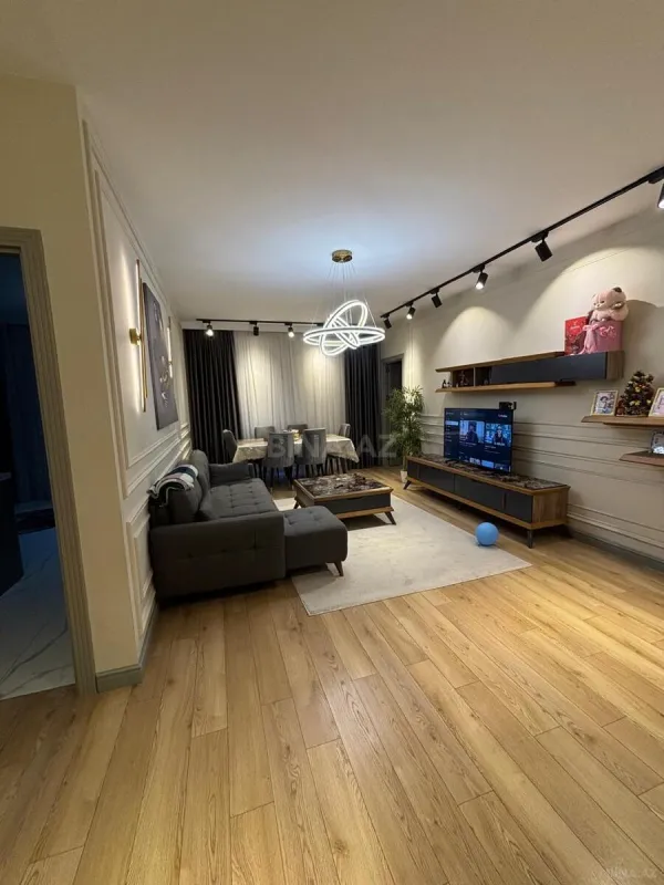 Kirayə verilir 3 otaqlı mənzil 105 m²