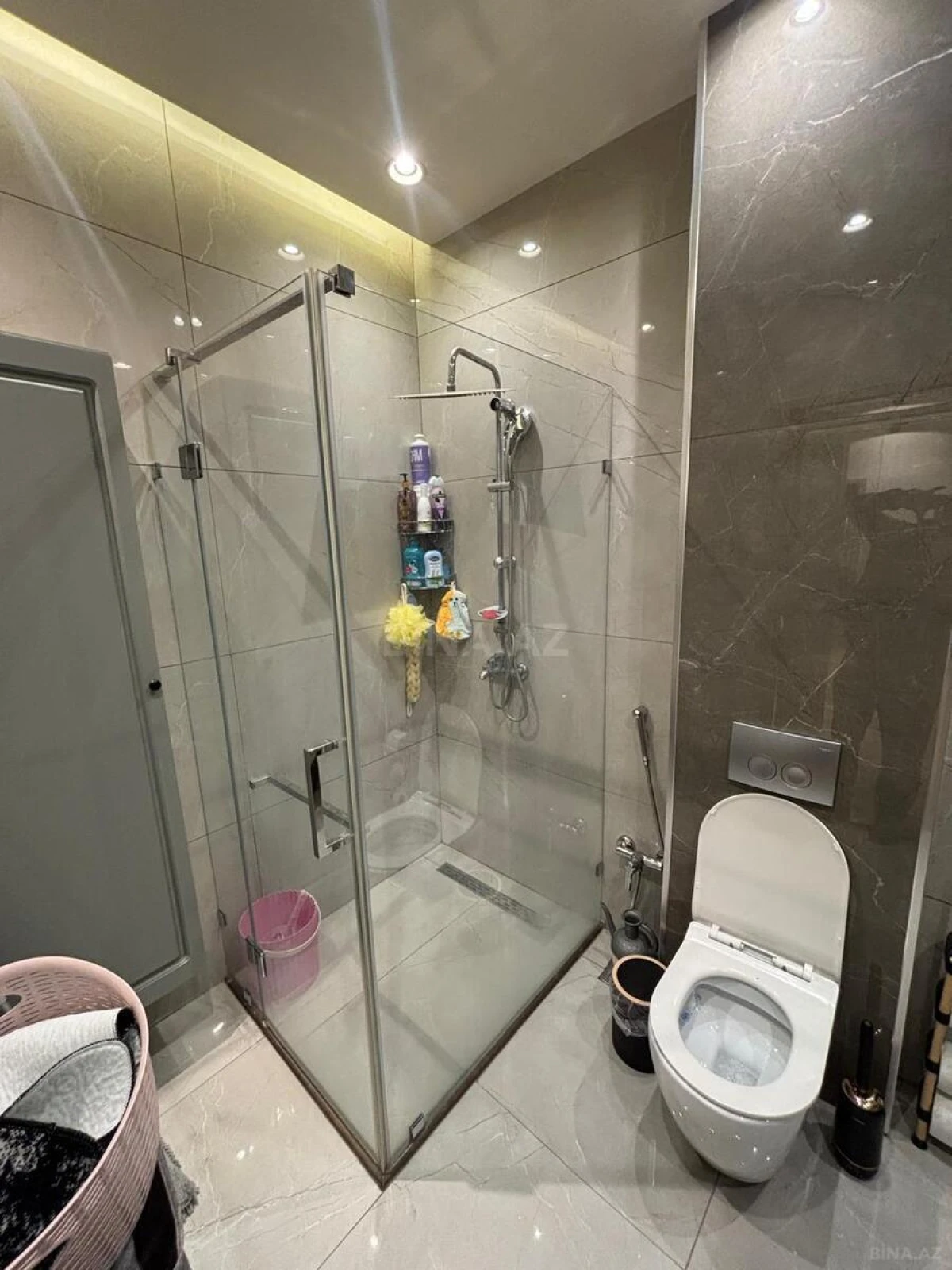 Kirayə verilir 3 otaqlı mənzil 105 m²