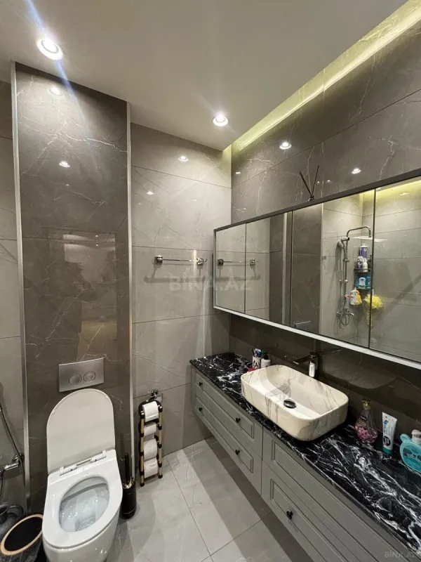 Kirayə verilir 3 otaqlı mənzil 105 m²