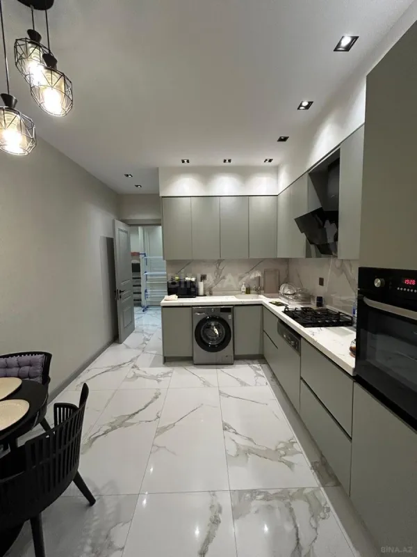 Kirayə verilir 3 otaqlı mənzil 105 m²