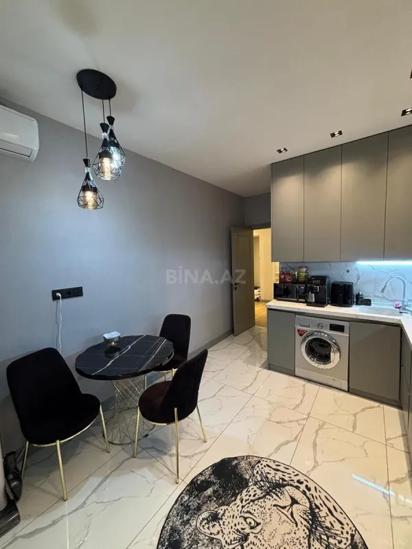 Kirayə verilir 3 otaqlı mənzil 105 m²