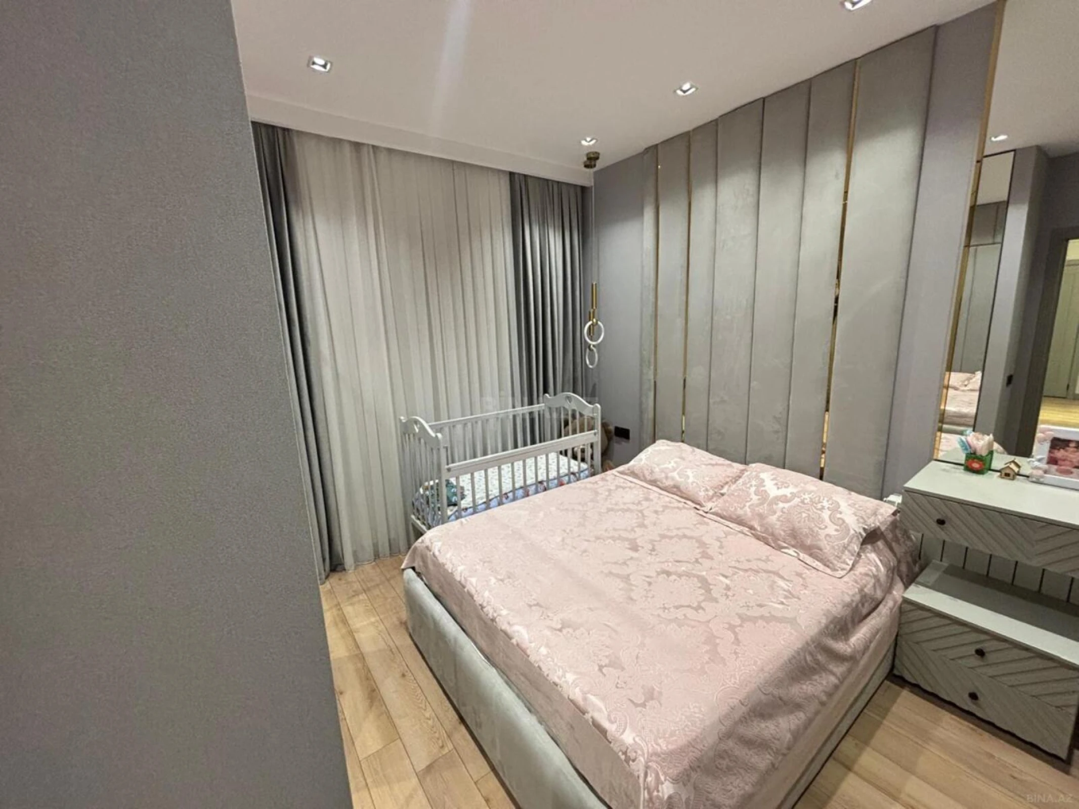 Kirayə verilir 3 otaqlı mənzil 105 m²
