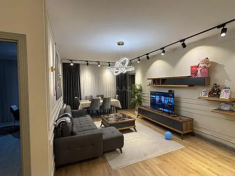 Kirayə verilir 3 otaqlı mənzil 105 m²