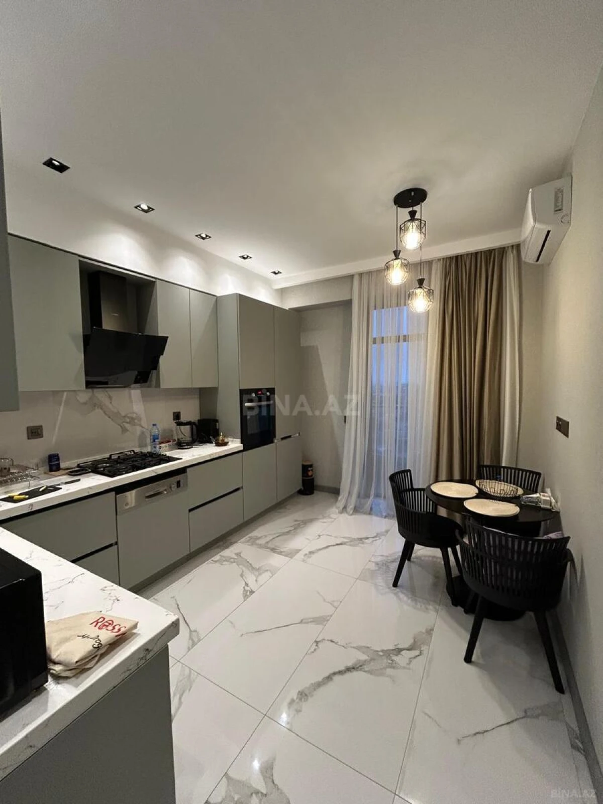 Kirayə verilir 3 otaqlı mənzil 105 m²
